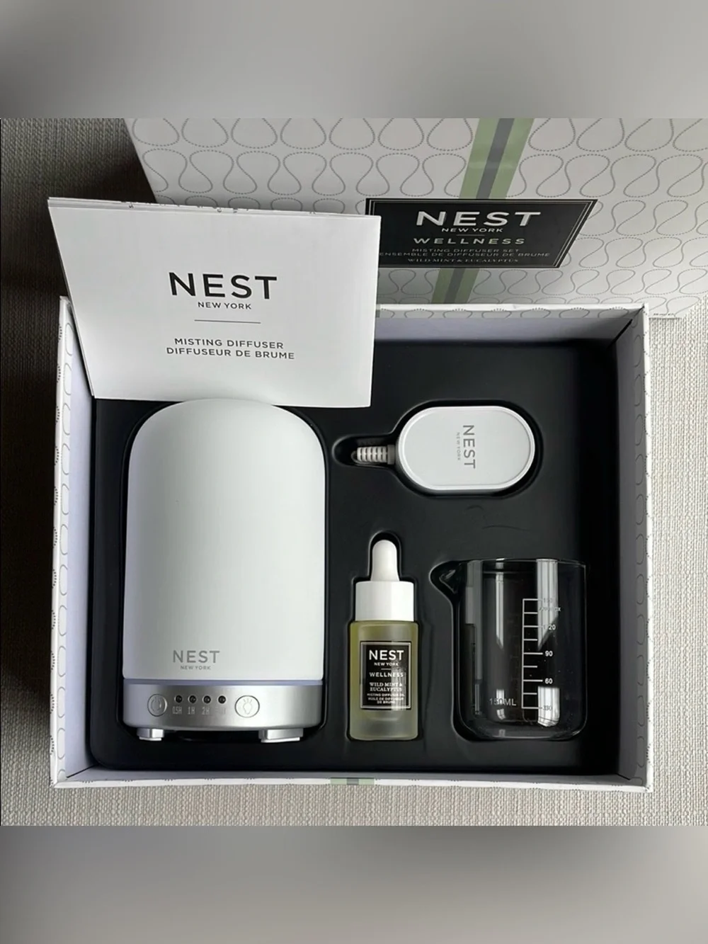 NEST Fragrances White Ultrasonic Aroma Diffuser